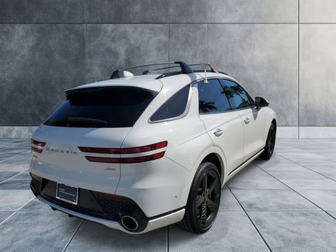 Used 2023 Genesis GV70 2.5T Sport Prestige w/ Sport Prestige Package image 4