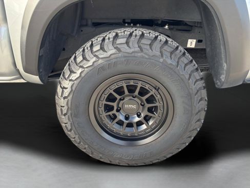 Used 2023 Toyota Tacoma TRD Off-Road w/ TRD Premium Off Road Package image 52