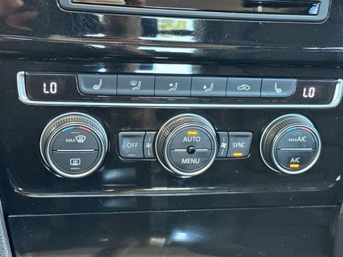 Used 2015 Volkswagen Golf SEL w/ Lighting Package (SEL) FWD image 27