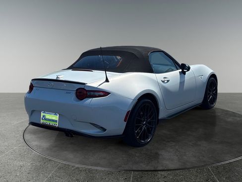 Used 2016 MAZDA MX-5 Miata Club w/ Brembo/BBS Package RWD image 10