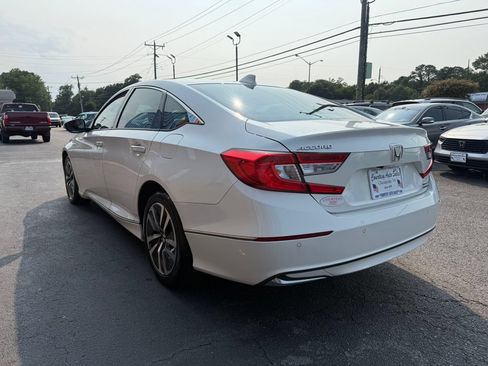 Used 2020 Honda Accord Touring image 5