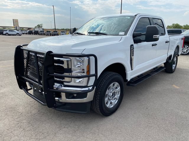 Used 2024 Ford F250 XLT w/ FX4 Off-Road Package AWD/4WD image 2