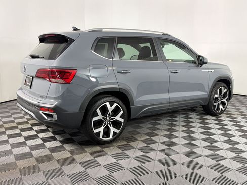 Used 2023 Volkswagen Taos SEL AWD/4WD image 6