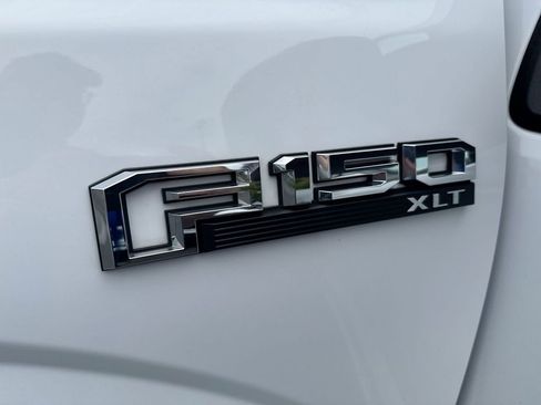Used 2017 Ford F150 XLT w/ Equipment Group 302A Luxury AWD/4WD image 26