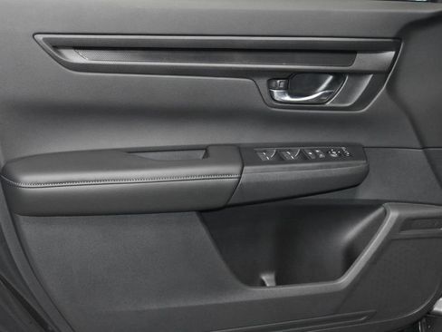 Used 2026 Honda CR-V LX image 4