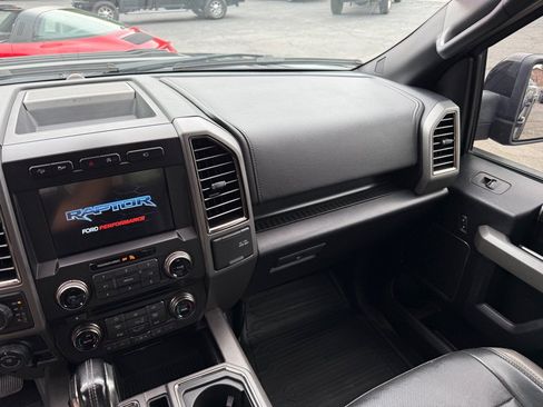 Used 2017 Ford F150 Raptor w/ Equipment Group 802A Luxury AWD/4WD image 38