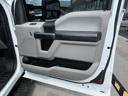 Used 2018 Ford F350 XL w/ Power Equipment Group AWD/4WD image 21