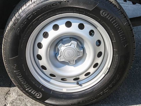 Used 2025 Ford Maverick XL w/ Equipment Group 102A image 13