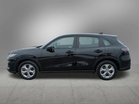 Used 2023 Honda HR-V LX image 3