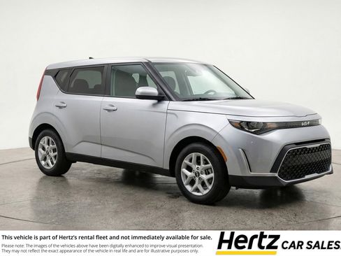 Used 2025 Kia Soul LX w/ LX Technology Package image 1