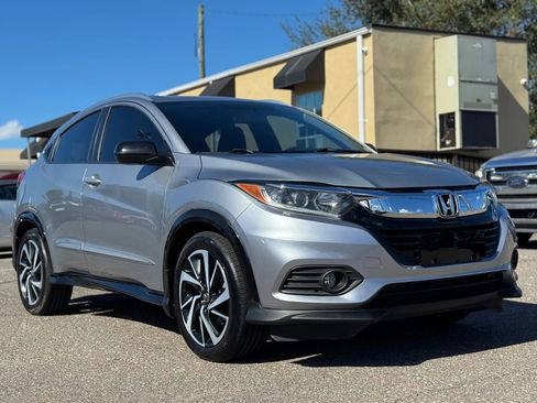 Used 2019 Honda HR-V Sport image 3
