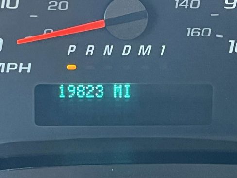 Used 2024 Chevrolet Express 2500 w/ Driver Convenience Package image 20