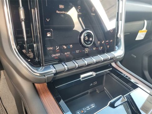 New 2026 GMC Yukon XL Denali image 25