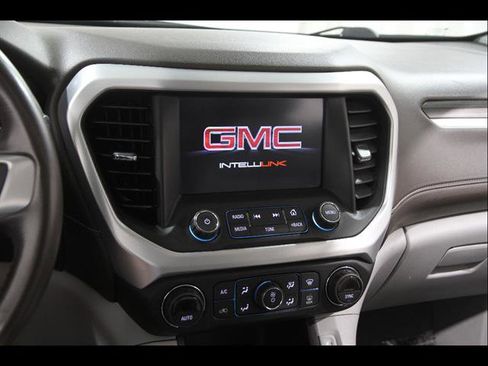 Used 2019 GMC Acadia SLT AWD/4WD image 9
