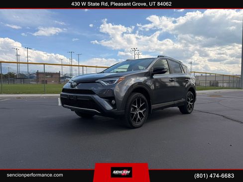Used 2018 Toyota RAV4 SE AWD/4WD image 1