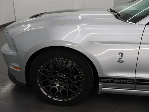Used 2014 Ford Mustang Shelby GT500 w/ Equipment Group 821A RWD image 37