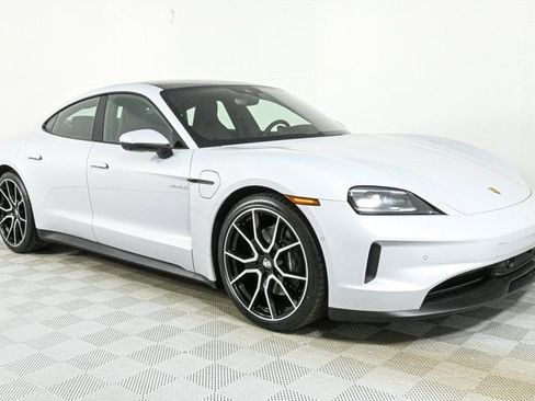 New 2025 Porsche Taycan image 26