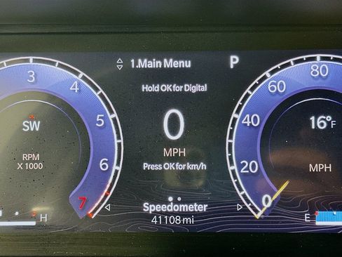 Certified 2022 Jeep Grand Cherokee Laredo w/ Luxury Tech Group I image 21