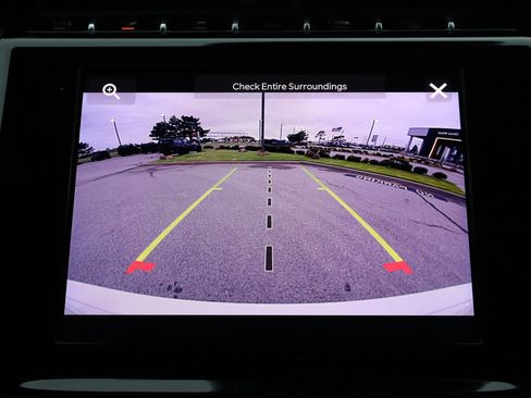 New 2025 Jeep Grand Cherokee Laredo X w/ Luxury Tech Group I image 24