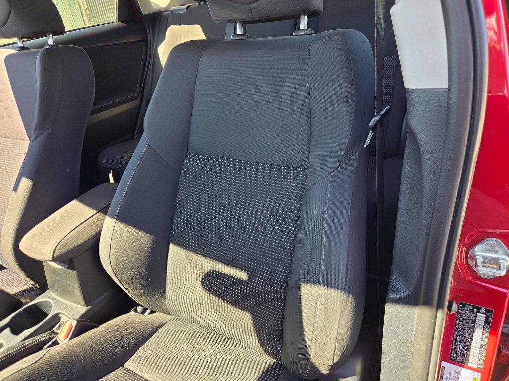 Used 2018 Toyota Corolla iM w/ Carpet Mat Package (TMS) FWD image 14