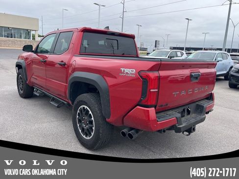 Used 2025 Toyota Tacoma TRD Off-Road w/ TRD Off Road Upgrade Package AWD/4WD image 7