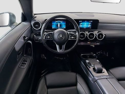 Used 2020 Mercedes-Benz CLA 250 image 22
