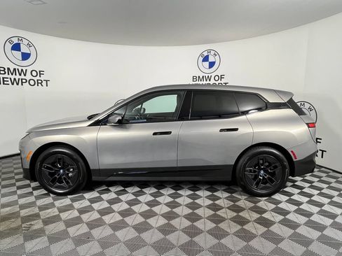 Used 2024 BMW iX xDrive50 AWD/4WD image 13