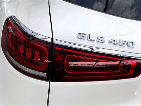 Certified 2022 Mercedes-Benz GLS 450 4MATIC image 28