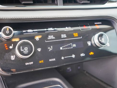 Certified 2023 INFINITI QX60 Luxe w/ Vision Package image 16