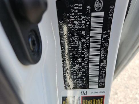 Used 2015 Toyota Camry XSE image 29