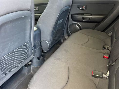 Used 2011 Kia Soul + w/ Audio Pkg FWD image 12