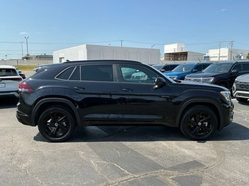 Certified 2026 Volkswagen Atlas Cross Sport SEL R-Line AWD/4WD image 2