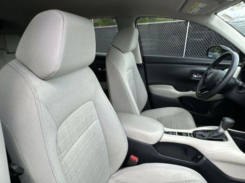 Used 2024 Honda HR-V LX image 27