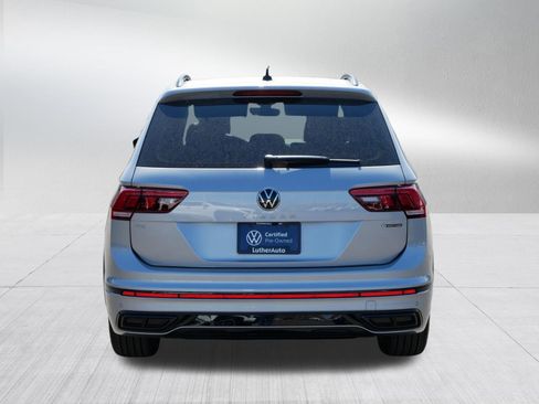 Certified 2024 Volkswagen Tiguan SE R-Line image 6