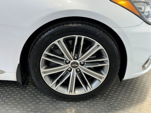 Used 2018 Genesis G80 3.8 image 12