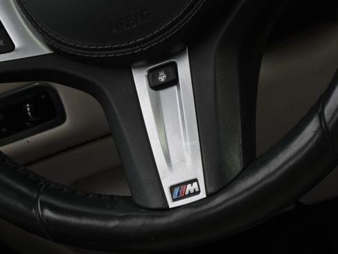 Used 2019 BMW X7 xDrive50i w/ M Sport Package image 27