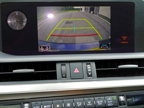 Used 2019 Lexus ES 350 image 22