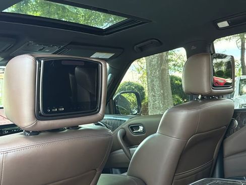 Used 2021 Nissan Armada Platinum w/ Captain's Chairs Package RWD image 23