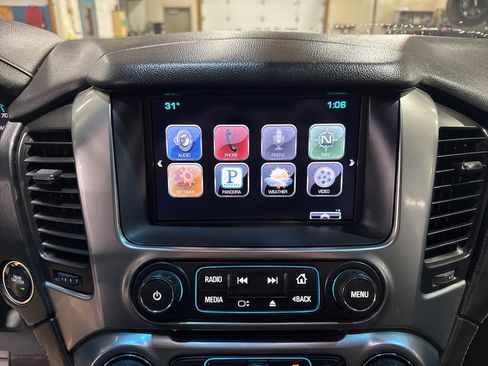 Used 2015 Chevrolet Suburban LTZ image 26