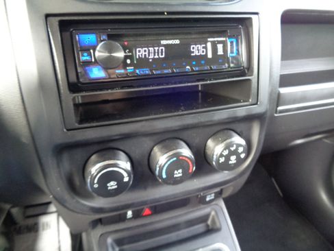 Used 2014 Jeep Patriot Sport w/ Tire & Wheel Group image 24