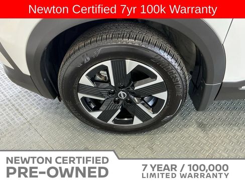 Used 2025 Nissan Kicks SR FWD image 40