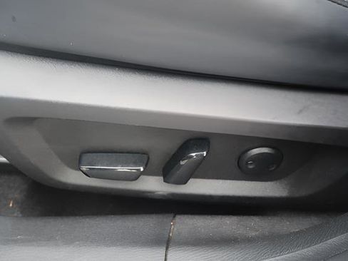 Used 2024 Mitsubishi Outlander AWD image 10