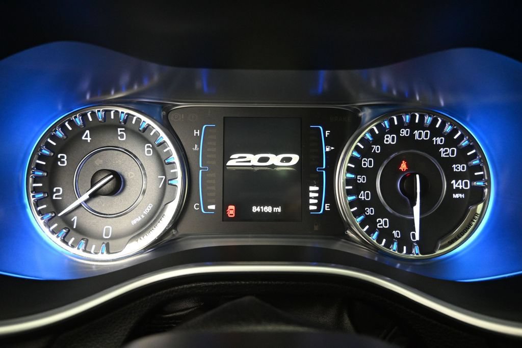 Used 2016 Chrysler 200 Limited w/ Anniversary Edition FWD image 12