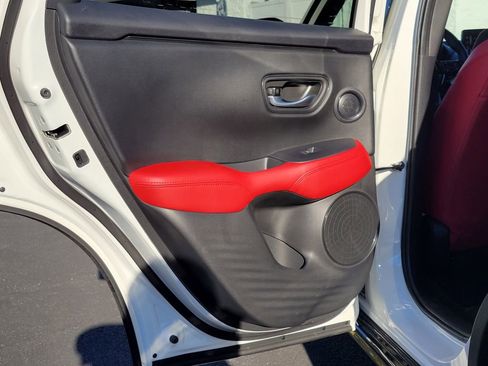 Used 2025 Acura ADX A-Spec image 17