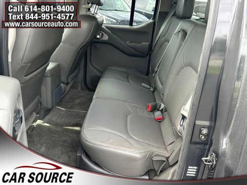 Used 2012 Nissan Frontier SL w/ Moonroof Pkg AWD/4WD image 12