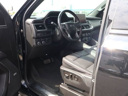 Used 2022 Chevrolet Tahoe RST w/ Sport Performance Package AWD/4WD image 8