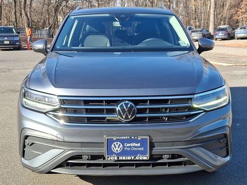 Certified 2023 Volkswagen Tiguan SE image 3