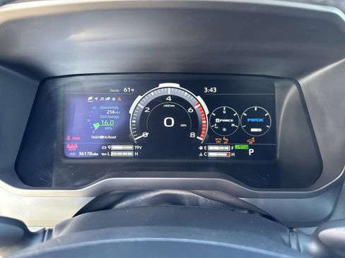 Used 2024 Toyota Tundra Platinum image 16