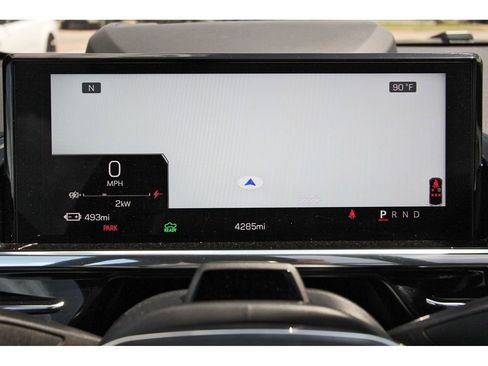 Used 2025 GMC Sierra EV Denali AWD/4WD image 17