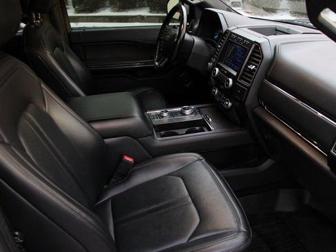 Used 2021 Ford Expedition Limited image 37